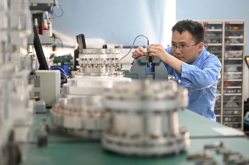 奮發(fā)有為 為經(jīng)濟(jì)運(yùn)行持續(xù)好轉(zhuǎn)注入更大動(dòng)力 5月全國各地經(jīng)濟(jì)社會發(fā)展掃描